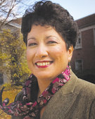 Dr Ana Nunez