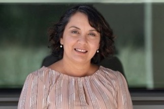 Dr. Carmen Valdez
